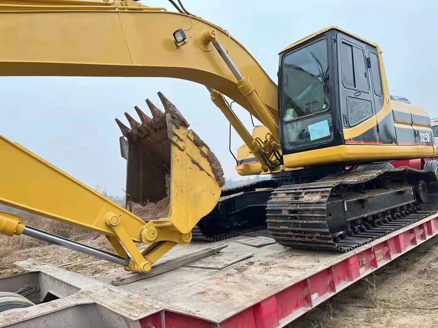 Good Condition Original CAT 325B Excavator with Strong 40.5kw Engine Easy Maintenance