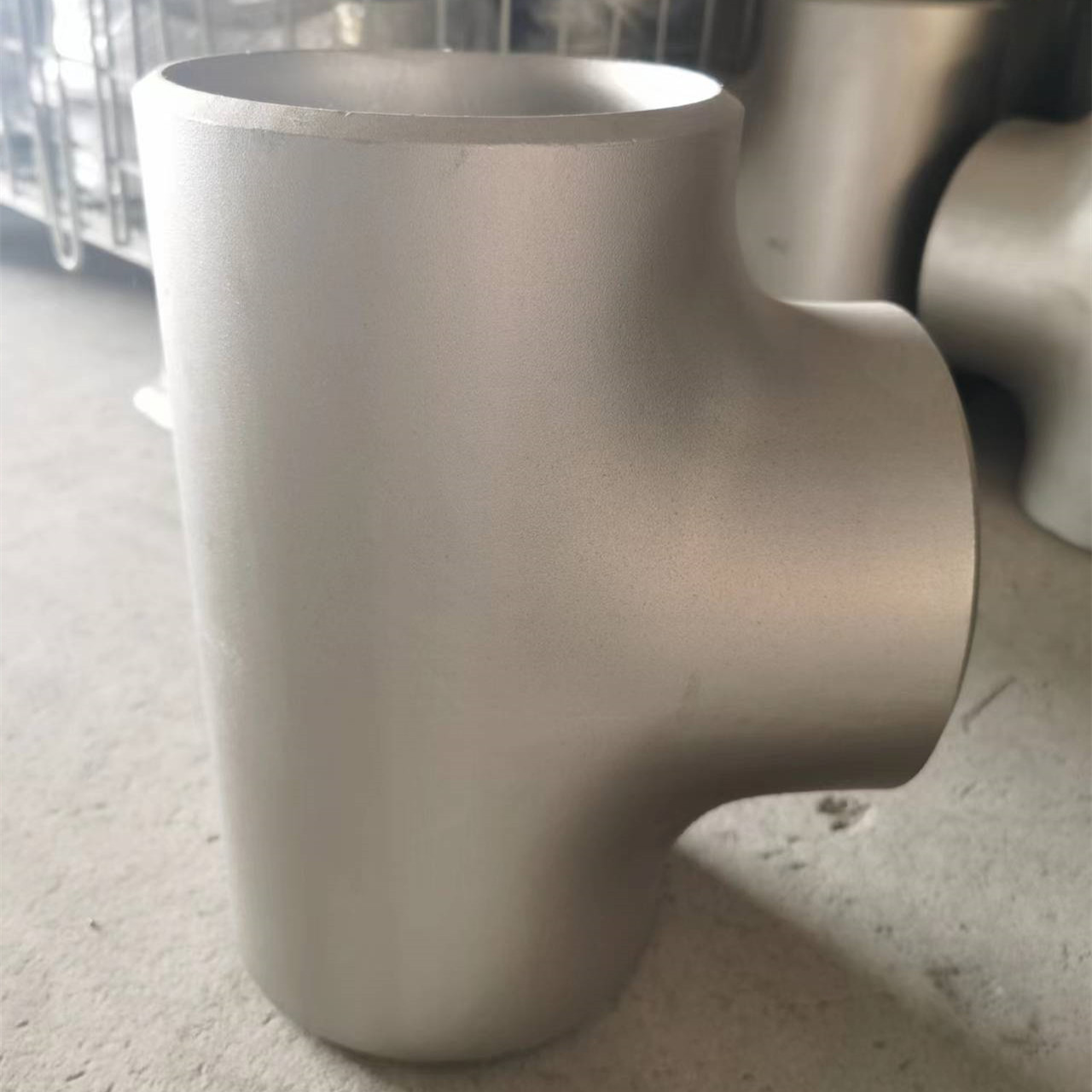 Durable Carbon Steel Equal Tee St37.0 Material Forged Technics Fittings