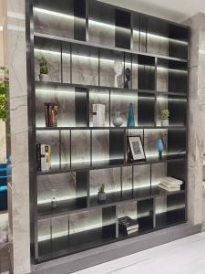 Wholesale MDF Glossy Glass Retail Display Cabinet Showcase Furniture Set from china suppliers