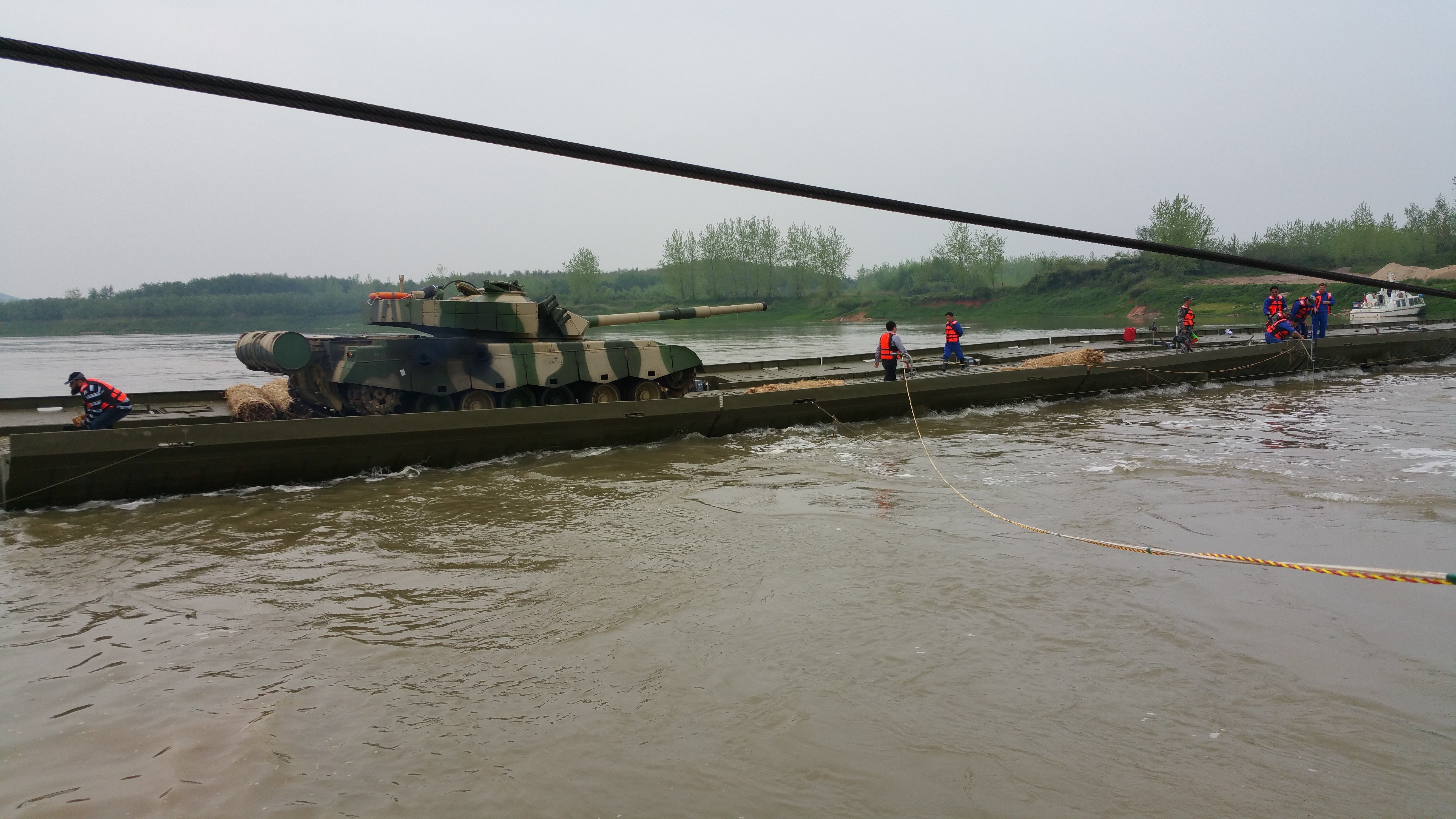 Military Power Pontoon Bridge​ Length Of One Complete Set 104m Floating
