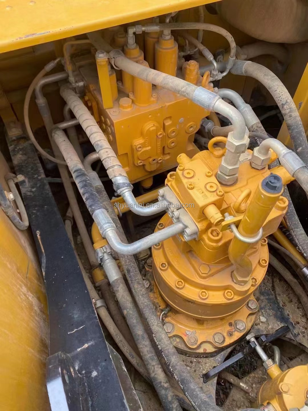 Sany225C Excavator Efficiently Working Forward Flow Generation with MITSUBISHI Engine