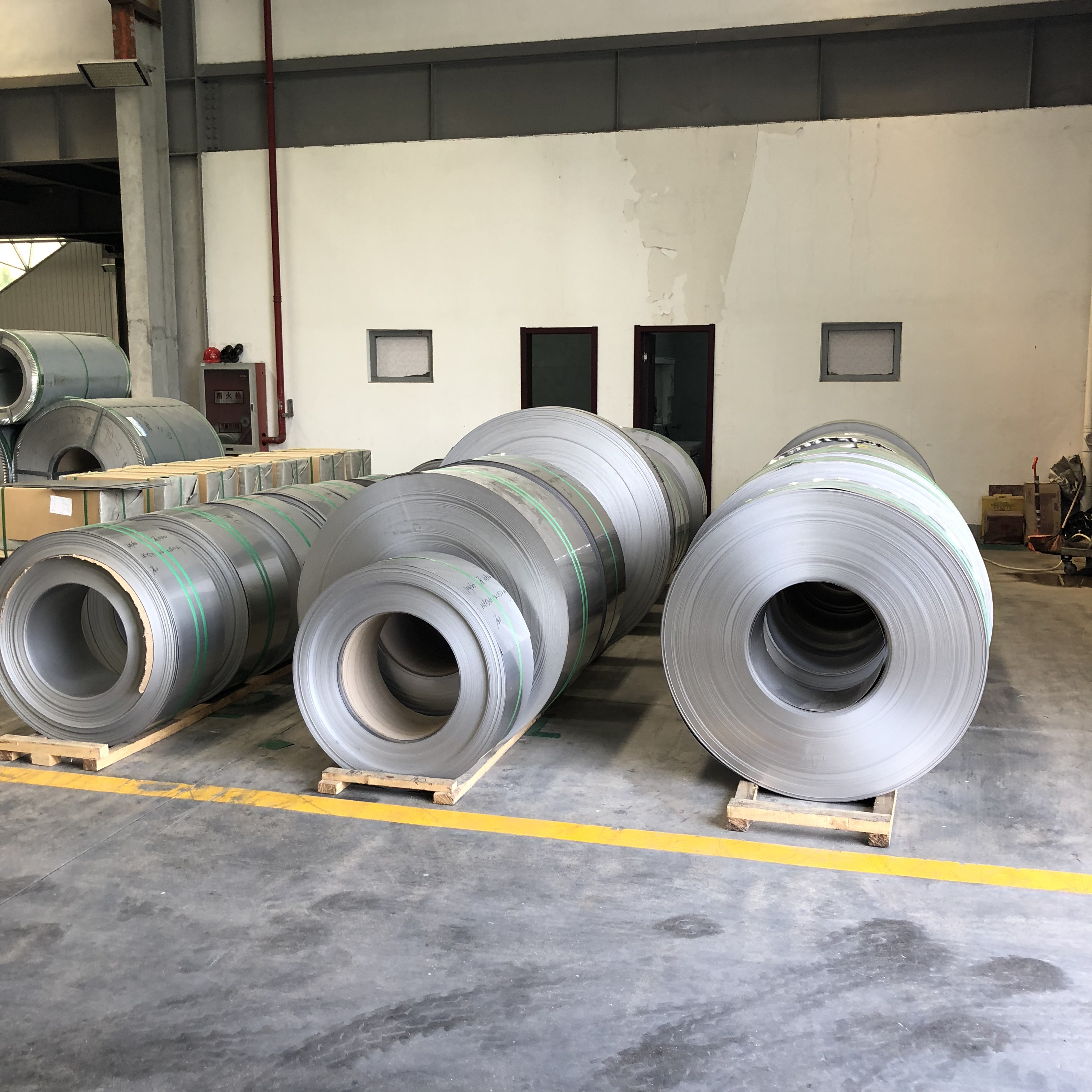 Customized 304 Stainless Steel Coil Strip 1.0mm 1.2mm 1.5mm 2.0mm