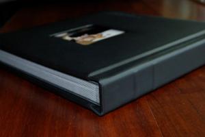 Wholesale Classic 14x11 Travel Honeymoon Personalised Leather Photo Album With Window from china suppliers