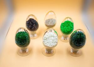 Wholesale Bottle Grade PET Bottle Chips With Customizable Inherent Viscosity (I.V.)0.8-0.85dl/G from china suppliers