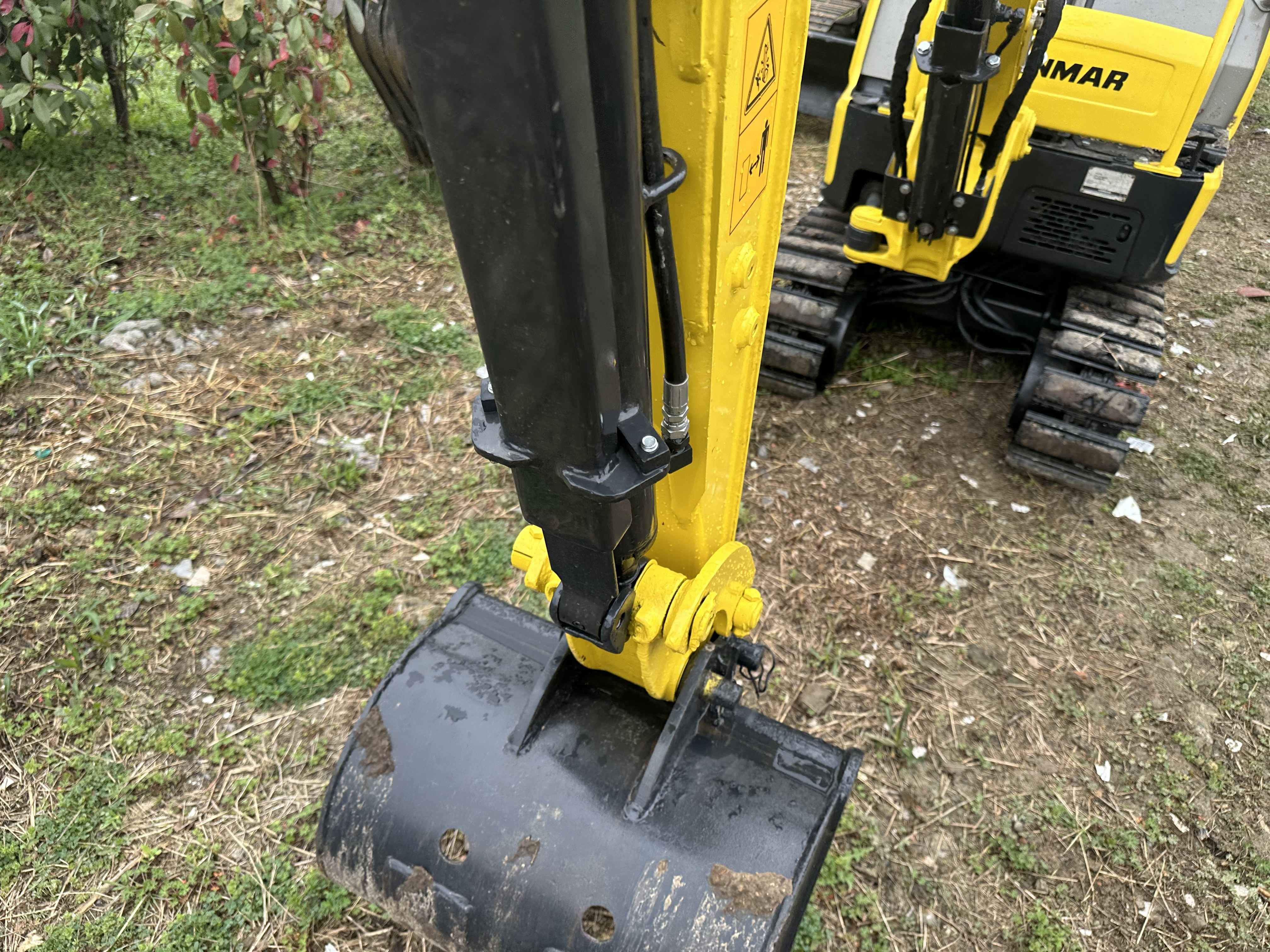 Mini Used Excavator Original Yanmar VIO17 Machinery Trader 1.7ton