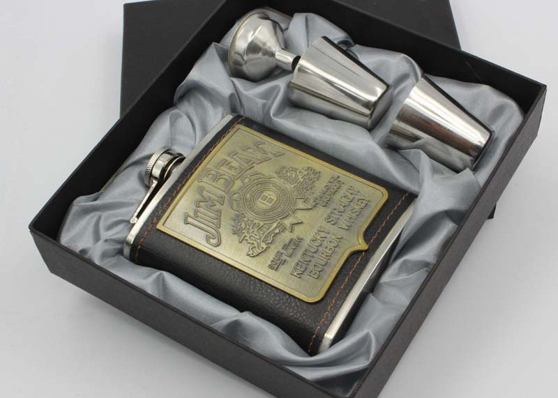 Portable Stainless Steel 7oz Hip Flask Exquisite Set With 2 Wine Cups 1 Funnel