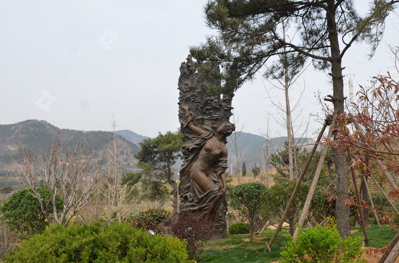 Customized bronze cast sculpture