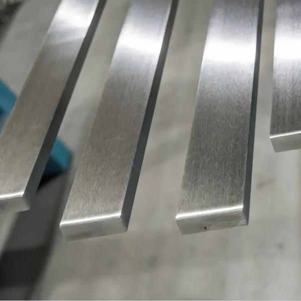 AISI SUS Stainless Steel Flat Bar Hot Rolled Polished Ss 321 316 304 Rod Split