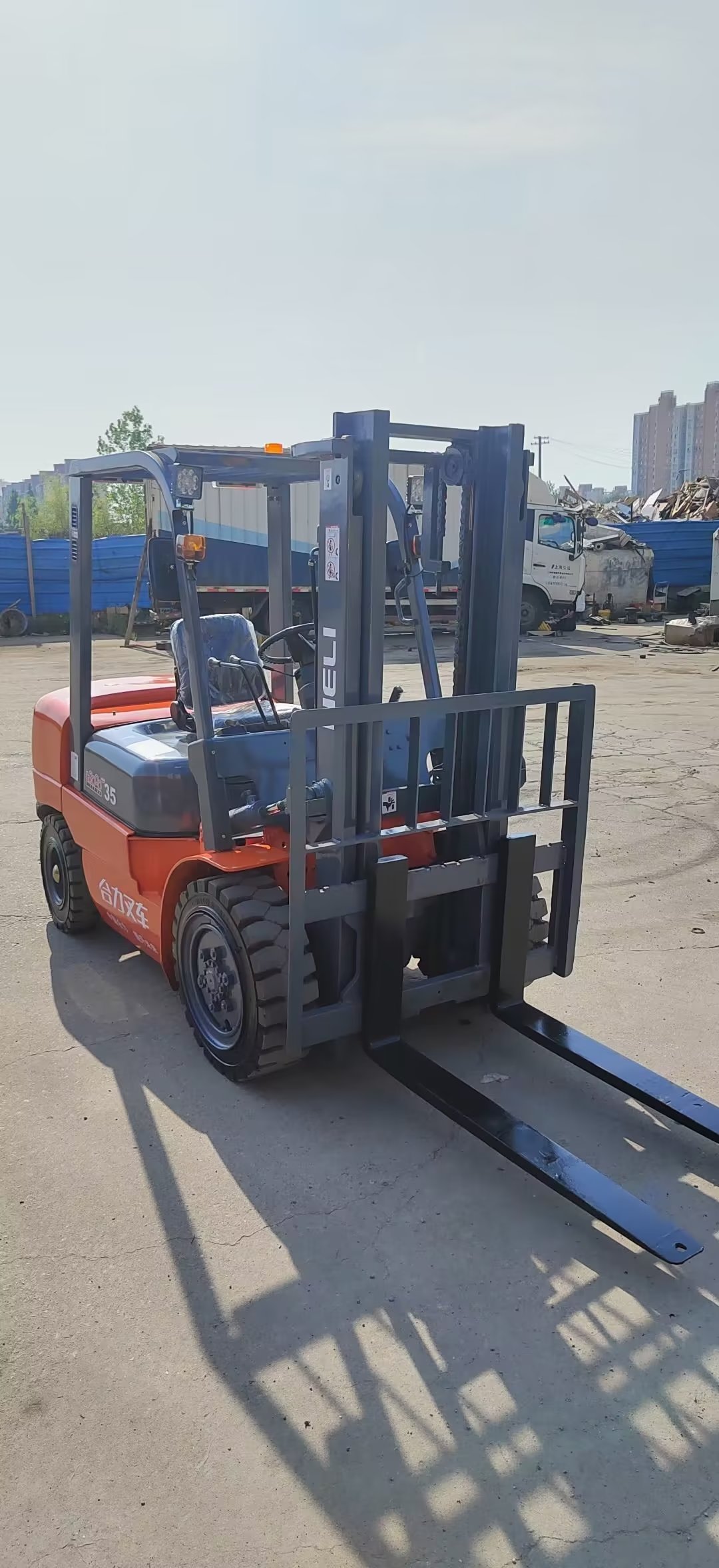Style Heli 8 Ton Forklift Used with Overall Dimensions 2775x122x2235