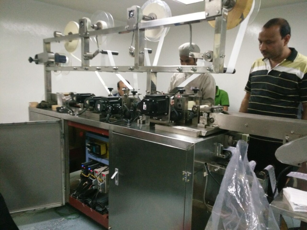 Medical KC-360N-D Automatic High Speed Adhesive Bandage Manufacturing Machine for First Aid Plaster