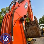 Used Doosan DX225 22.5Ton Crawler Excavator Almost New And In Excellent