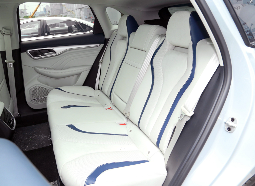 Feifan MARVEL R ER6 Electric Car Import 4 Wheel Automatic SUV Speed Cars Car 4674 * 1919 * 1618mm Battery Energy 69.9kWh