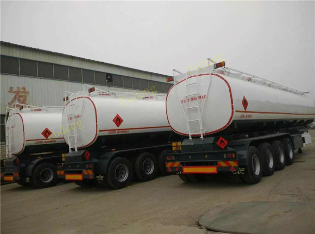 Four Axles Fuel Tanker Semi Trailer 55000 Liters carbon steel material