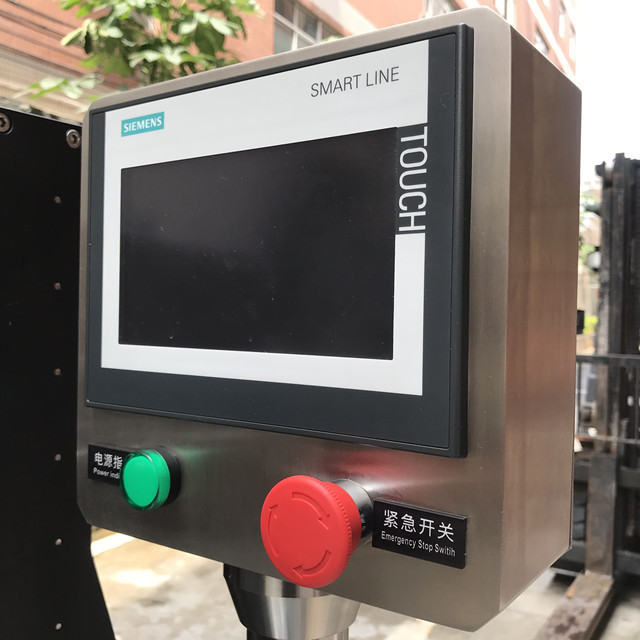 Full Automatic Bottle Capping Machine Capper Machine for Plastic Screw Covers