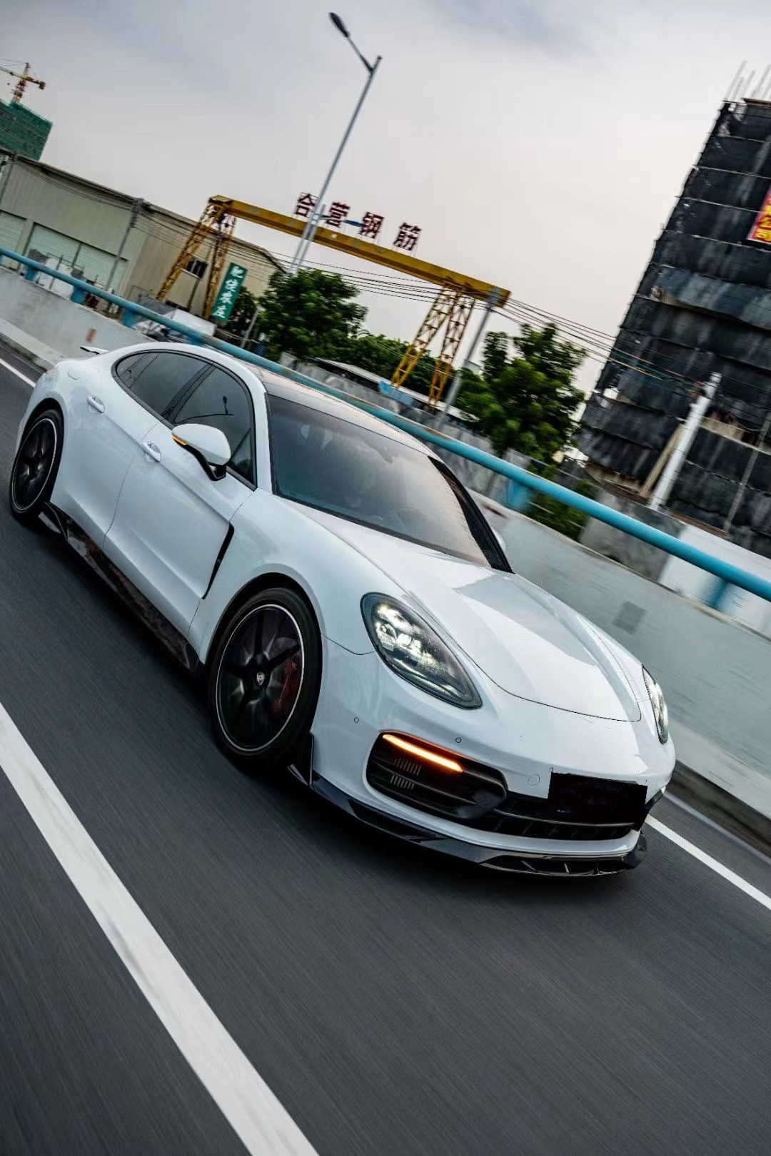 For Porsche Panamera Carbon Fiber Body Kit Panamera Carbon Fiber Front Lip Diffuser Spoiler Side Skirt