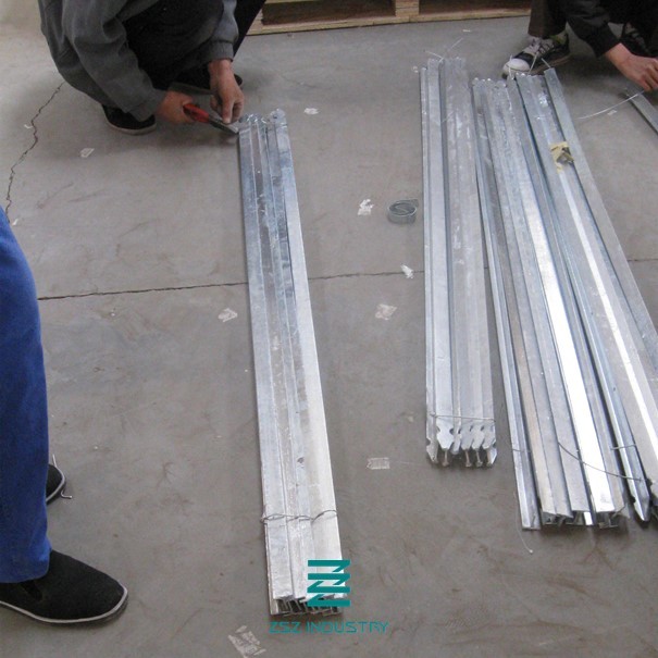 High Strength Galvanized Fence Fittings T Pile Farm Fence Electric Galvanized