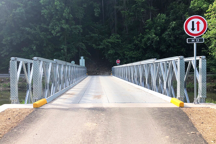Metal Pedestrian Bridge Steel Walking Bridge For Single Lane 4.2m Width