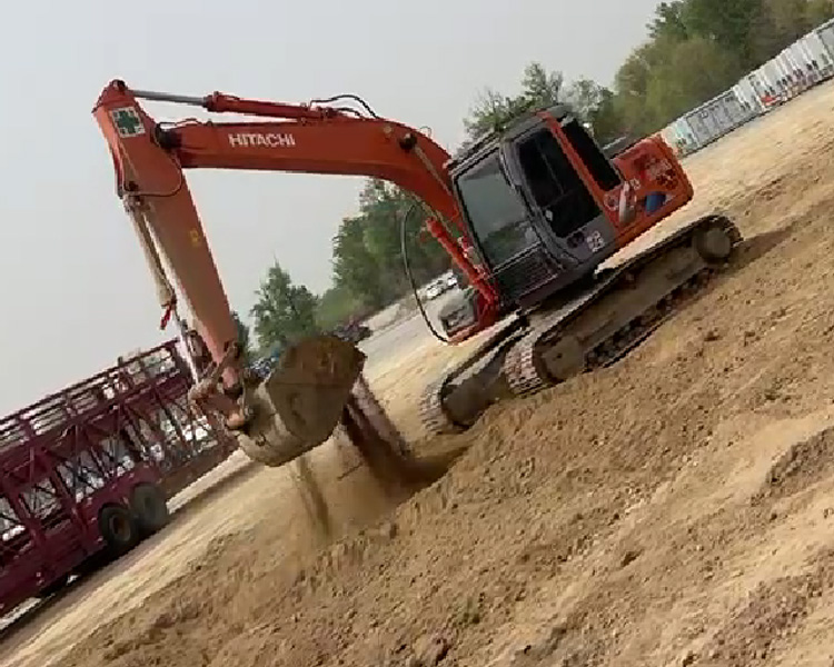 66Kw 2013 Secondhand Excavators Japan Radiator Hitachi EX-1-2 DS 120 2.5