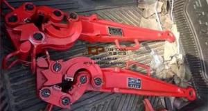 Wholesale Cast Handling Tools Type B Manual Tong Complete With Jaw Assembly from china suppliers
