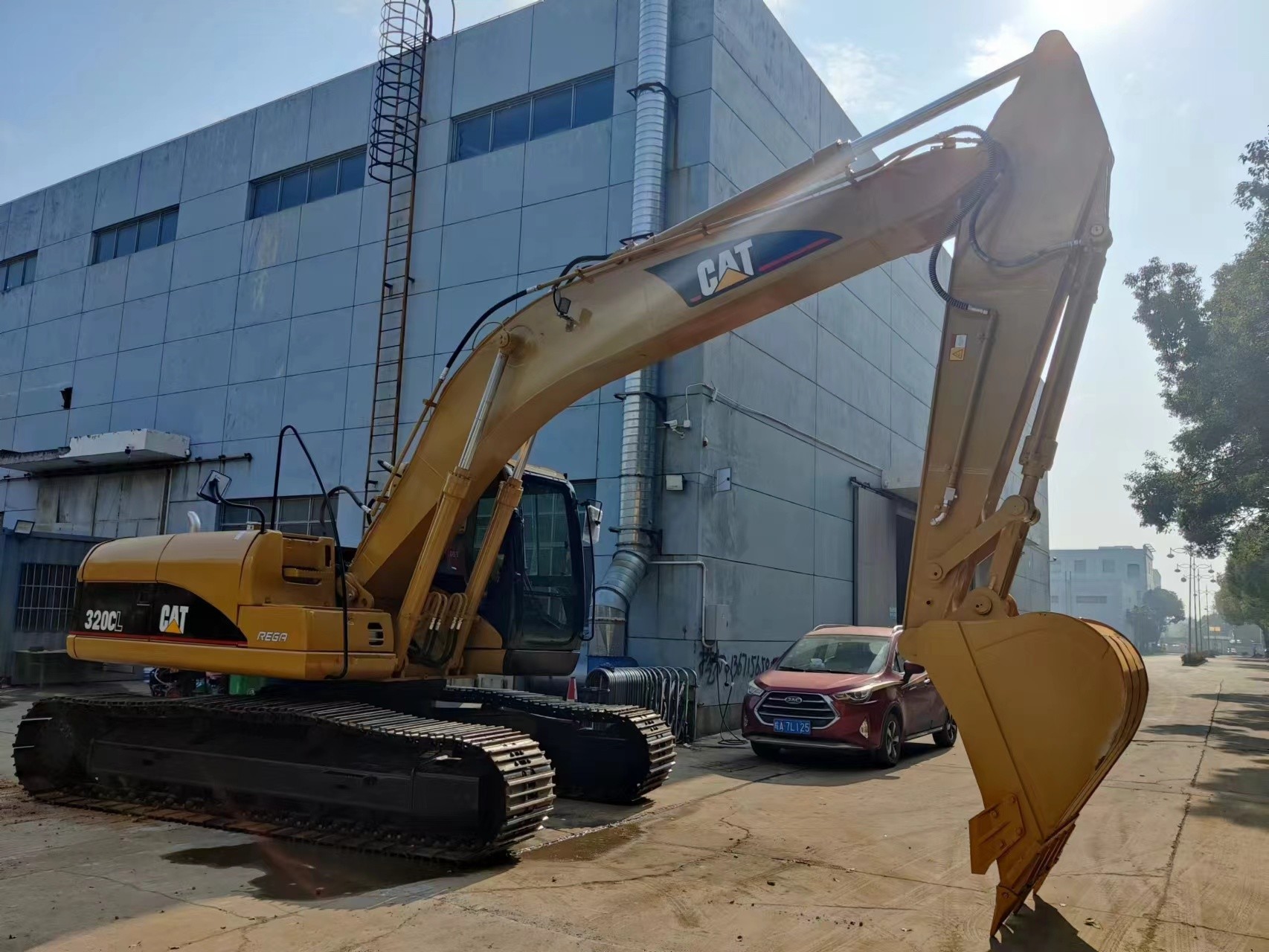 Good Condition Used CAT Excavators 20 Ton 320C / 320CL Made Year 2015 To 2021