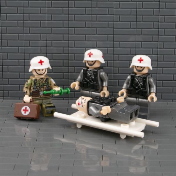 WW2 military British German soldier mini figure accessories helmet medical