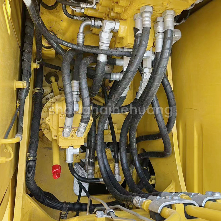 13 Ton Hydraulic Used Crawler Excavator Komatsu PC 130 Sale
