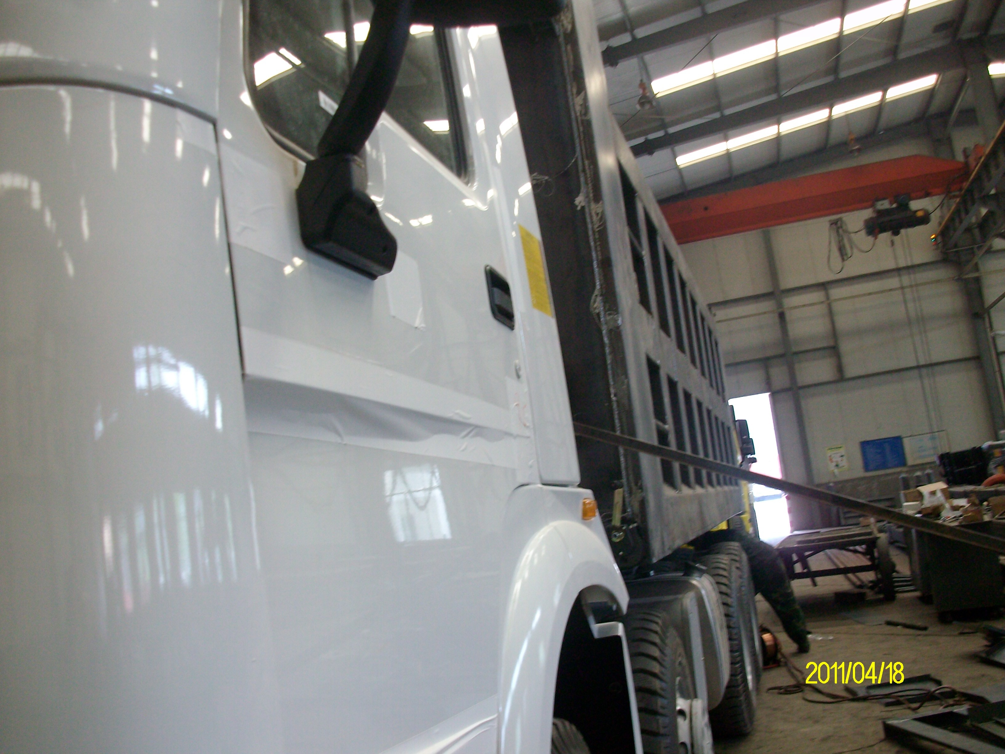 CNHTC 8X4 tipper truck With 371 HP Engine 60 tons Loading Capacity and good transmission