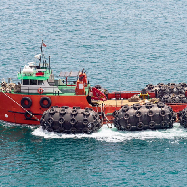 Marine Dock 80Kpa Yokohama Pneumatic Rubber Fender Bumpers Boat