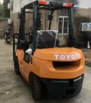 Diesel 2.5 Ton Toyota Forklift Two Stages 3000mm Lifting Height 3m lifting