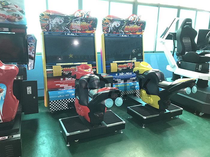 TT moto 42 Inch Car Racing Game Machine Coin Operated , Arcade Driving Simulator