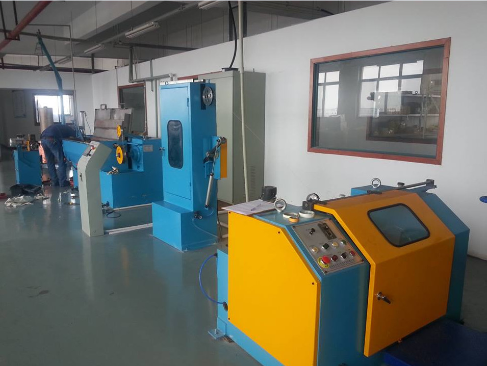 2000mpm High Speed Wire Drawing Machine , 55KW Copper Medium Wire Drawing Machine