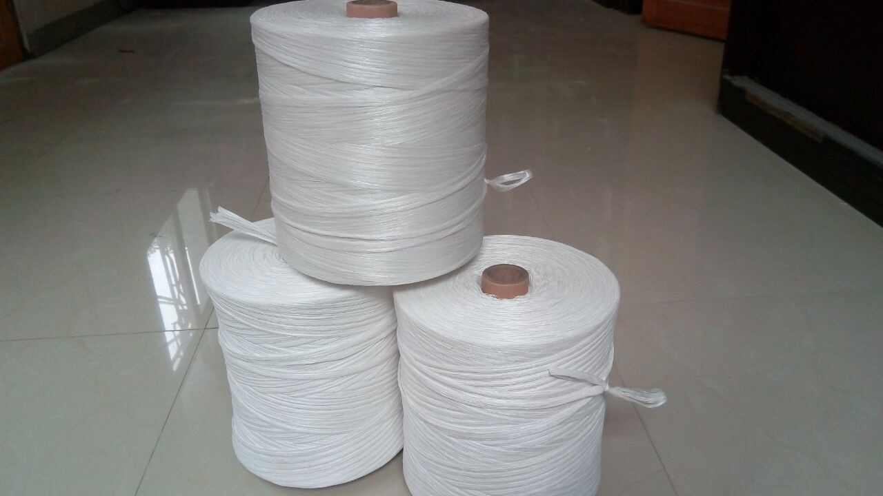 OI 28 Low Smoke Halogen Free Twisted Yellow FR PP Filler Yarn 125000D Flame Redardant