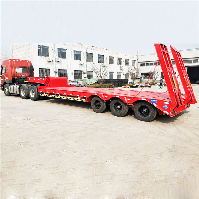 Steel Material 60T -70T Heavy Duty Semi Trailers Low Bed 3 Axles 12R22.5 / 12R20 Tire