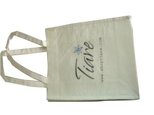 Wholesale OEM White Shopping Reusable Carrier Bags For Gift Packaging from china suppliers