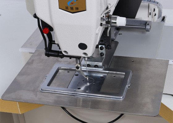 Mechanical 130 * 60mm Computer Controlled Sewing Machine For Industry Needle Feed