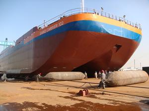 Wholesale 35000 Ton Bulk Carrier Boat Launching Airbag Salvage Air Bags 2.5m Dia from china suppliers