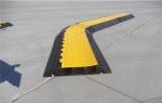 Flexible Rubber 3 Channel Cable 7 Kg Driveway Speed Bumps
