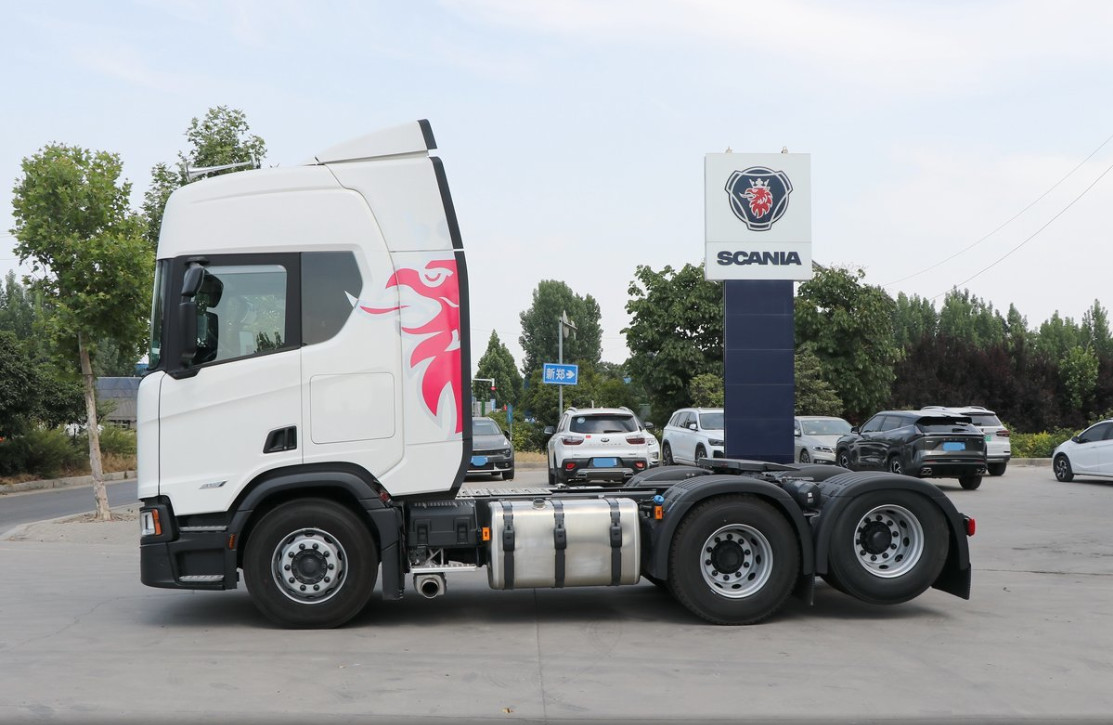 6x2 Truck For SCANIA G450 Used Trailer Truck with the whole vehicle disc brake