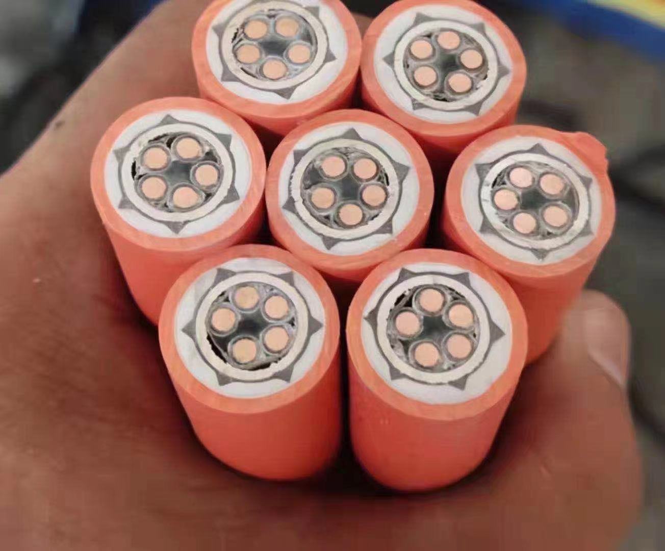 185 sqmm 4 Core CU/XLPE/SWA STA/PVC FLAME RETARDANT CABLE for Industrial IEC 60502-1