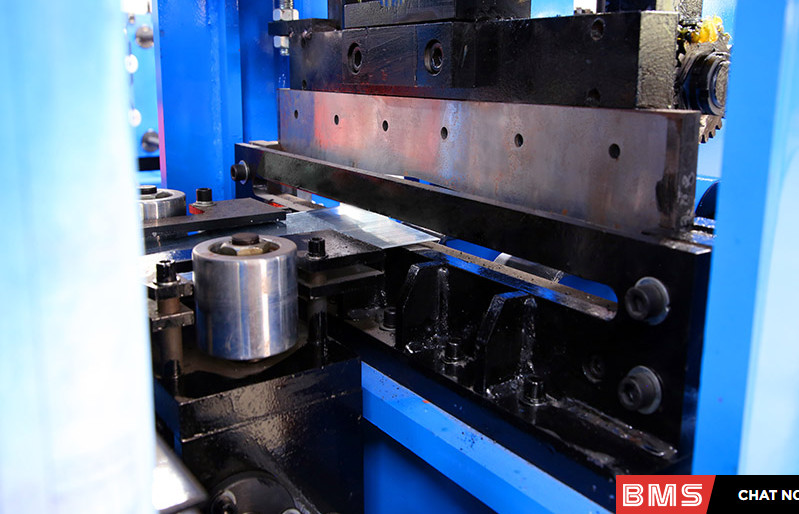 Cr12MoV Cutter Thickness 2.5mm C Purlin Forming Machine