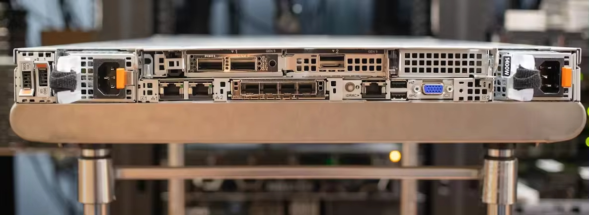 DELL PowerEdge R660 Xeon Scalable Processors 1u 2 Socket Blade Server