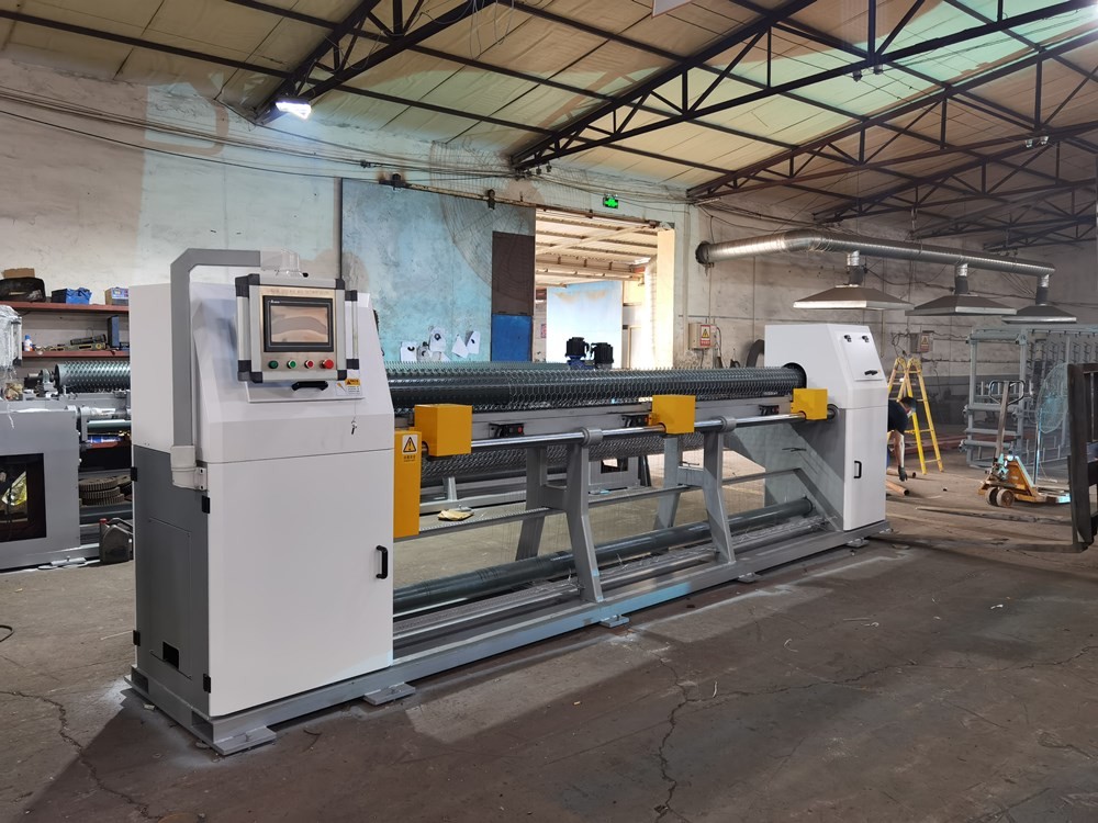 CNC Galvanized Steel 2.2KW Hexagonal Wire Mesh Machine
