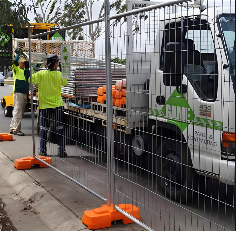 Portable 2.4m Metal Temporary Fence Anti-Corrosion Solution for Parking Zones & Public Safety