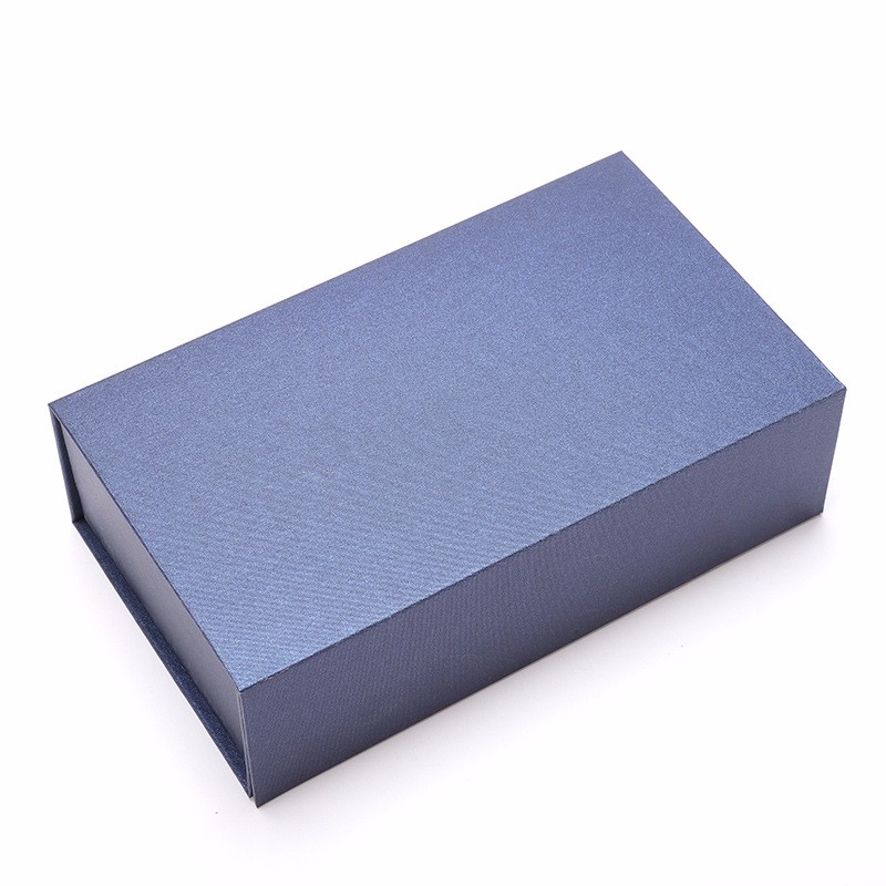 Handbags Clothes Makeup Custom Large Book Shape Paper Cardboard Magnetic Folding Gift Box Packaging with Ribbon Tie 19*11*5cm