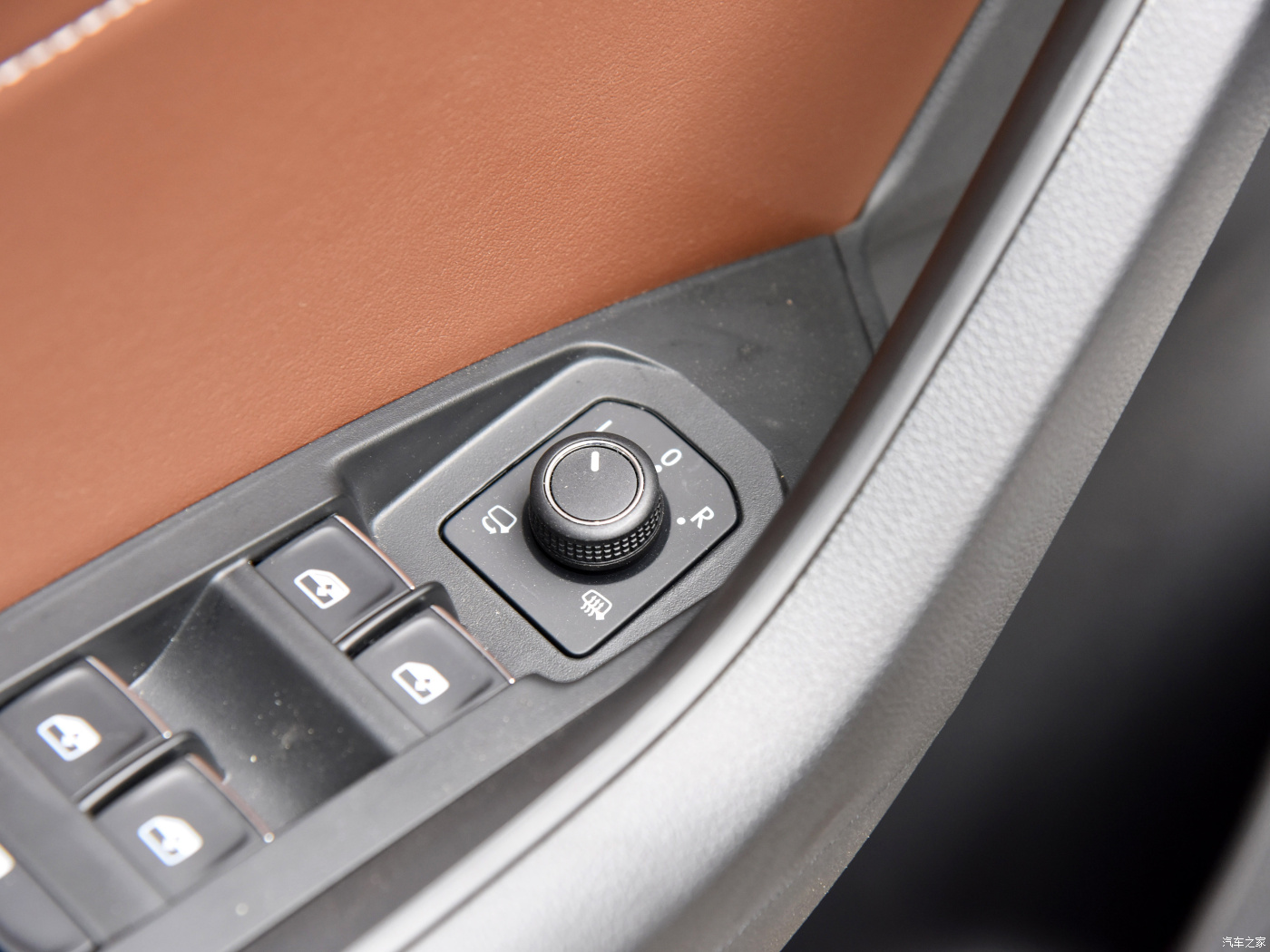 Front Window Electric One Key Lifting Skoda Kodiaq Gasoline 2.0T 186HP L4 SUV The Most Comfortable Space for Mid-size Car