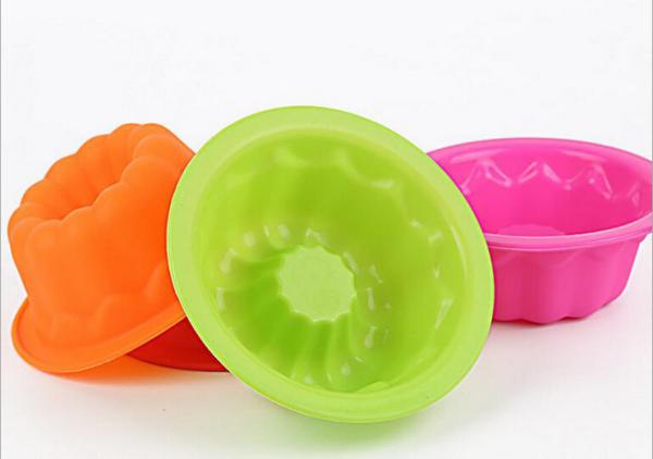 Bowl Shaped Silicone Kitchenware Products , Muffin Individual Silicone Cupcake