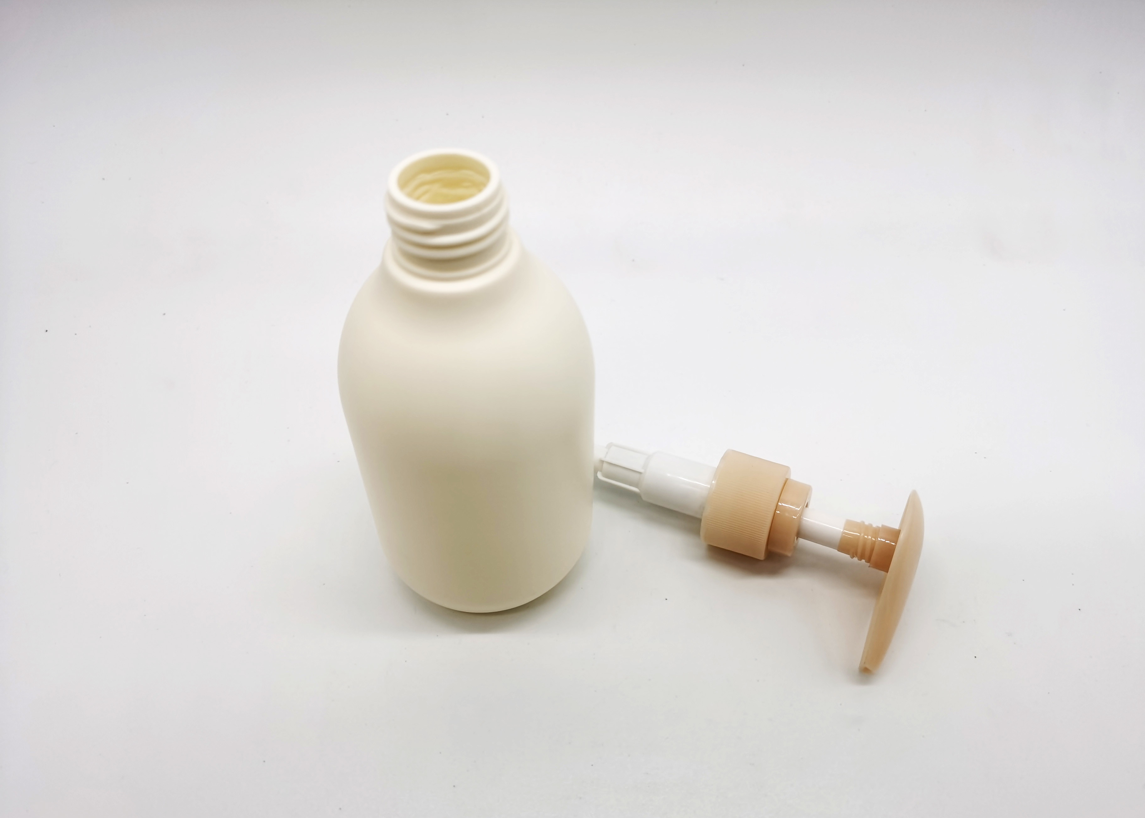 Shampoo Shower Gel Dropper Pump 250ml HDPE Plastic Bottles