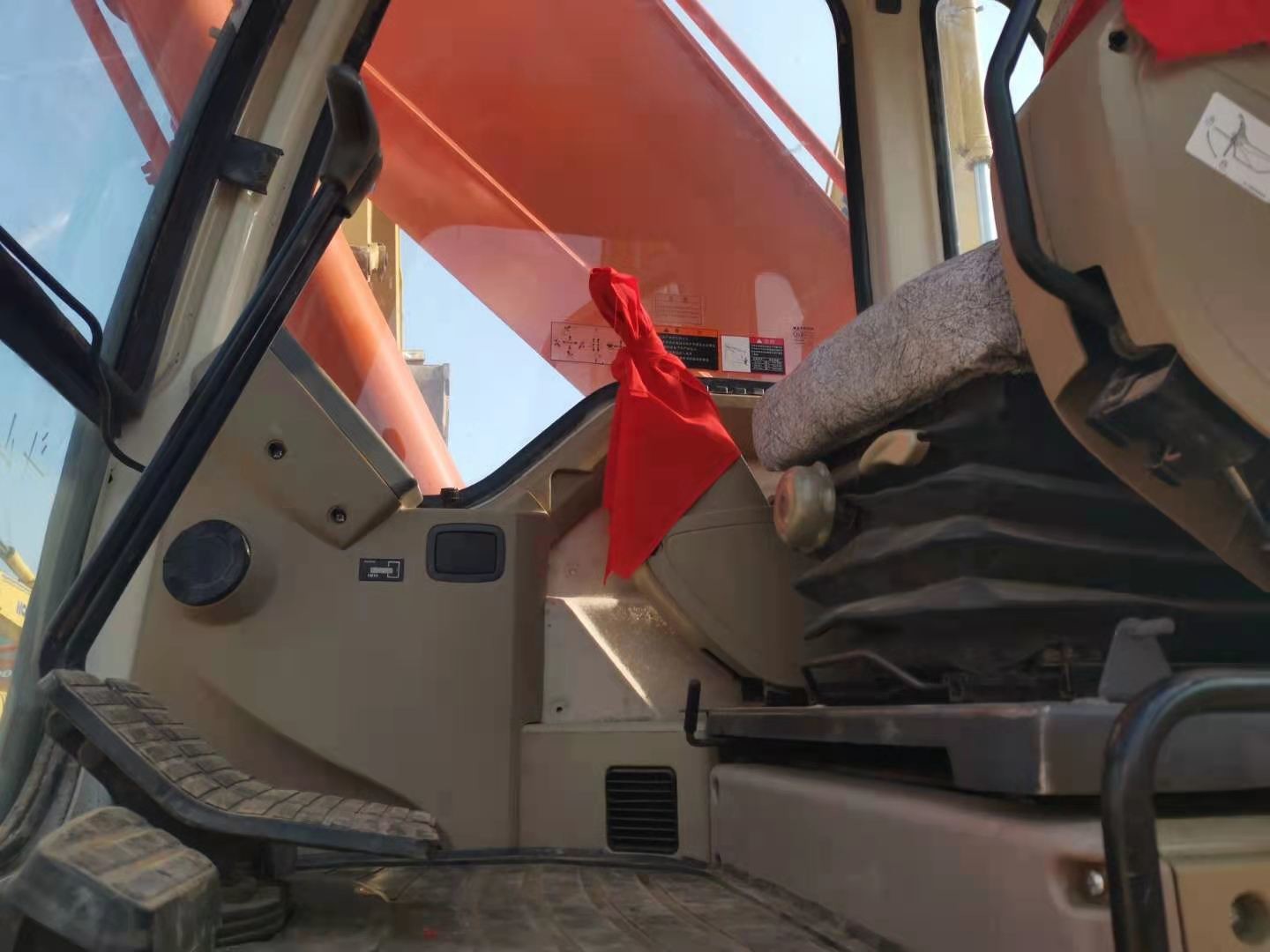 Korean Brand Crusher Grab DH300-7 Used Doosan Excavator