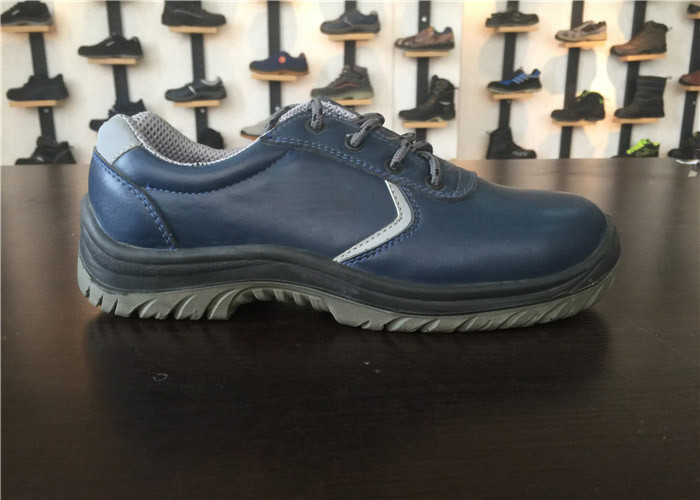 Anti Penetration Lightweight Steel Toe Work Boots Leather Heel Cover For Waiter