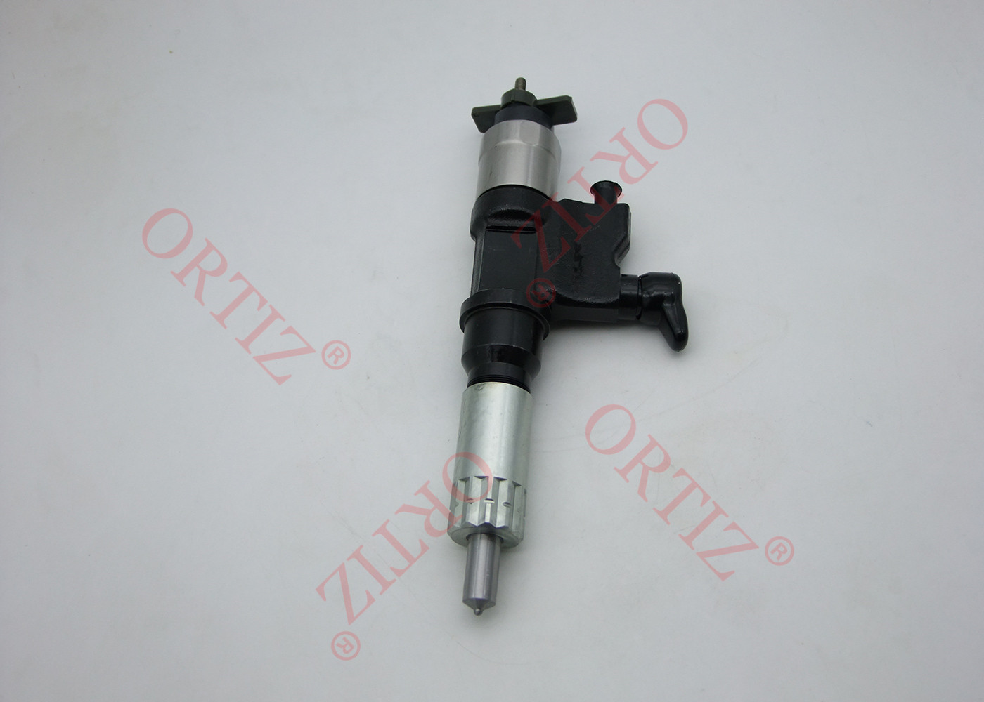 ORTIZ SINO TRUCK diesel common rail injector 095000-8011 fuel pump nozzle VG1246080051